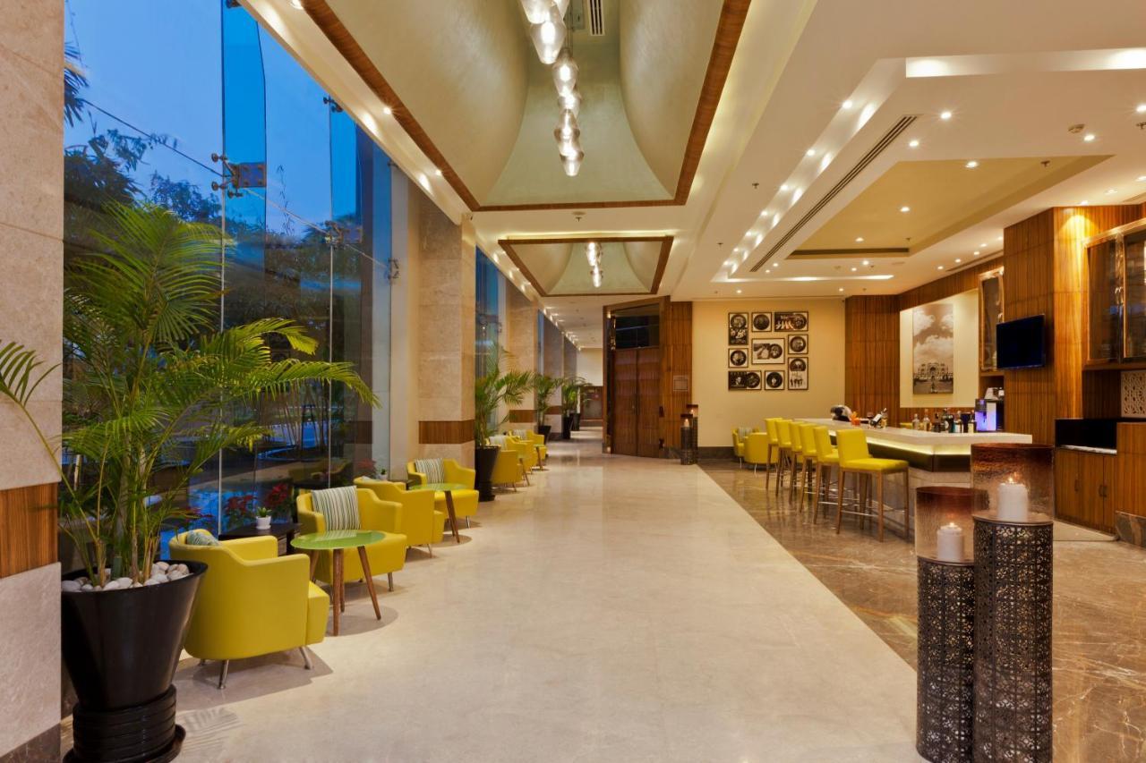 Lemon Tree Hotel, Sector 68, Sohna Road, Gurugram Gurgaon Dış mekan fotoğraf